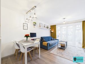 Living/Dining Room- click for photo gallery